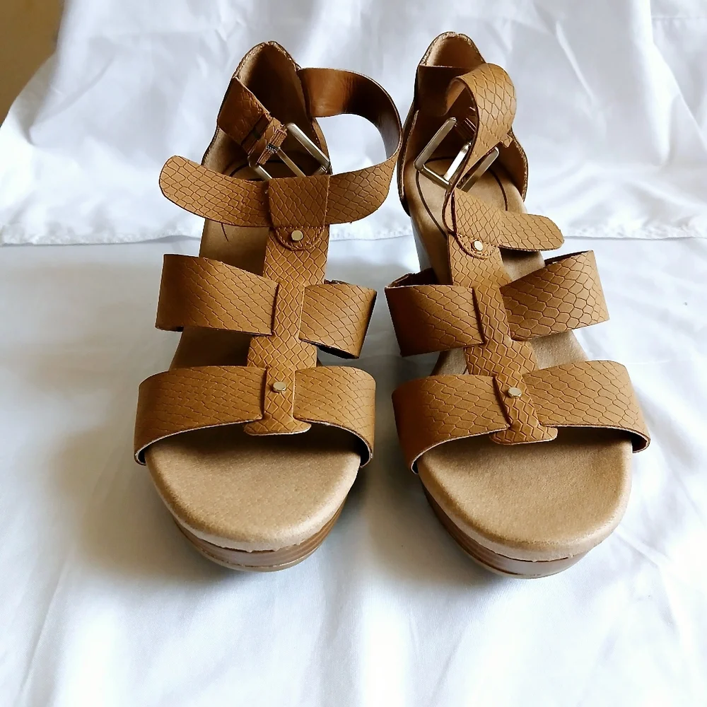 Assorted Women's Sandals Lot of 2: Dr Scholls & Clarks Artisan Size 6.5M